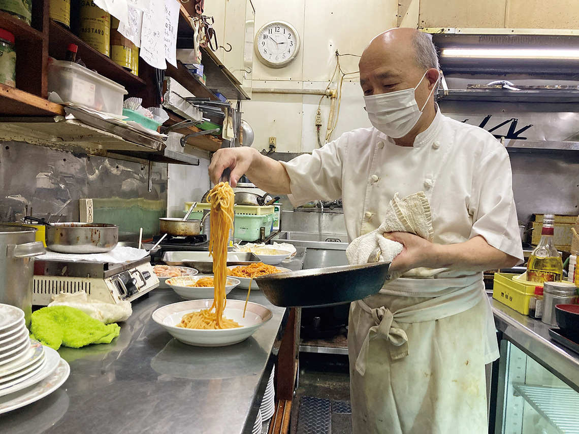 「レストランではたらくじいじ」